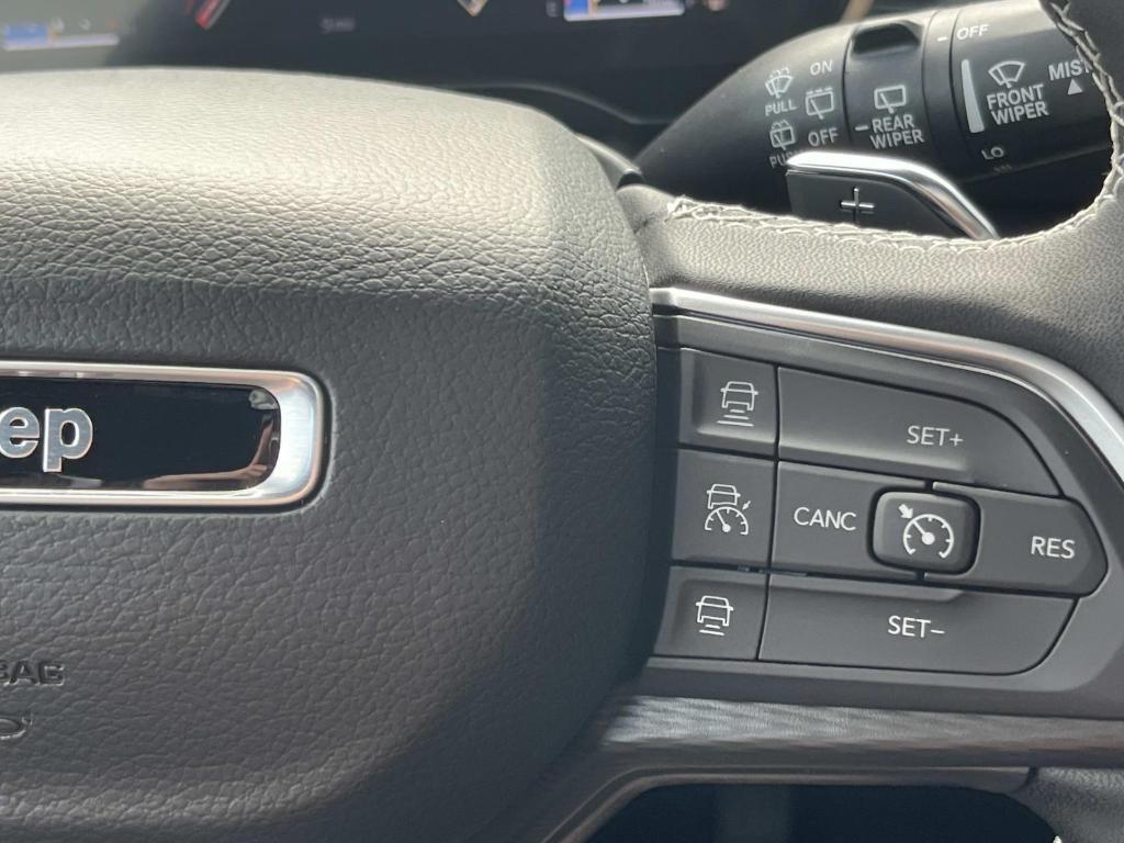 new 2025 Jeep Grand Cherokee L car, priced at $43,626