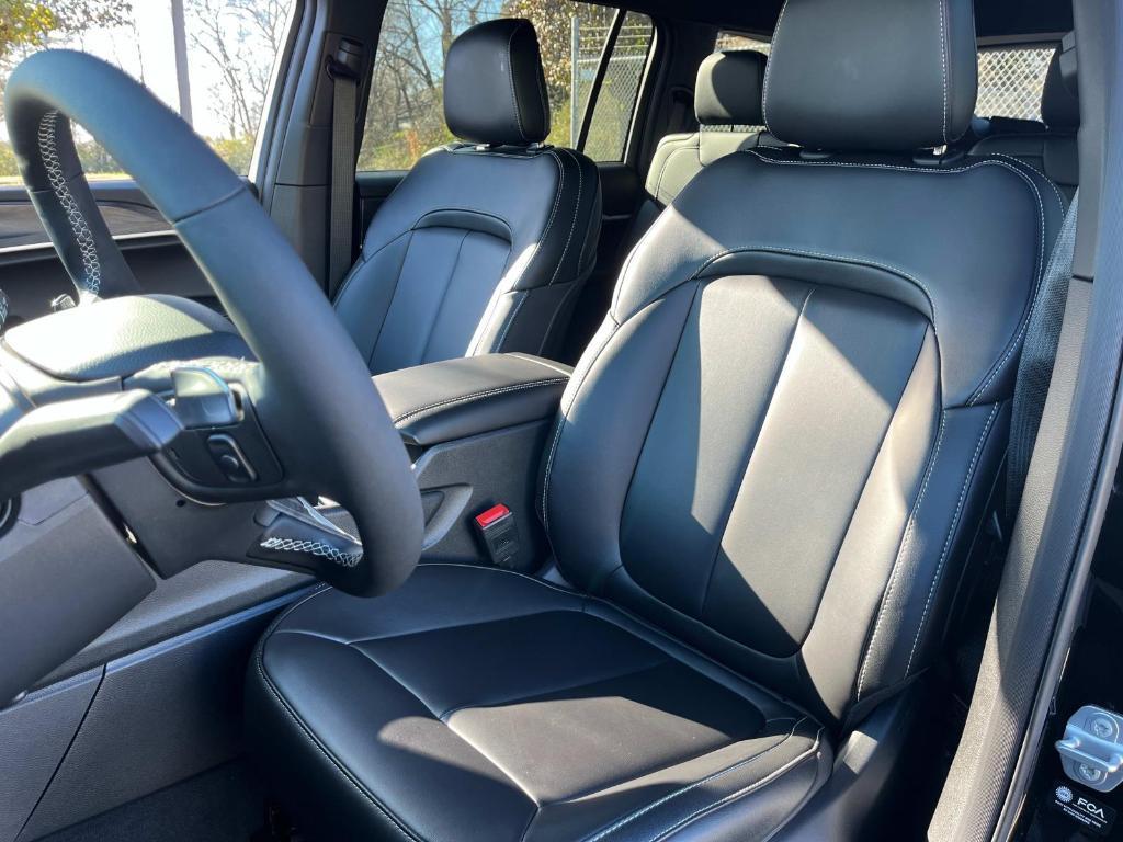 new 2025 Jeep Grand Cherokee L car, priced at $49,295