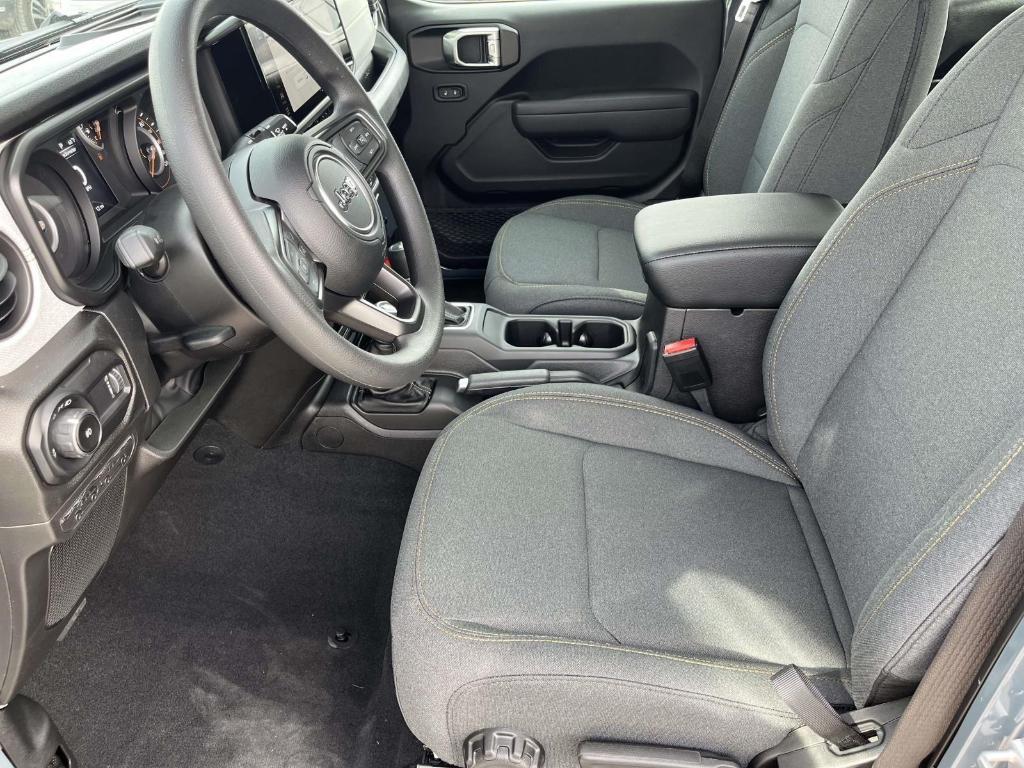 new 2026 Jeep Wrangler car, priced at $41,457