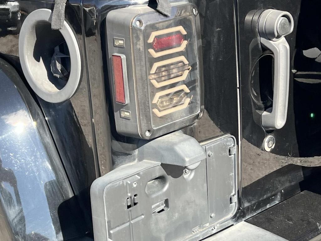 used 2016 Jeep Wrangler Unlimited car, priced at $18,577