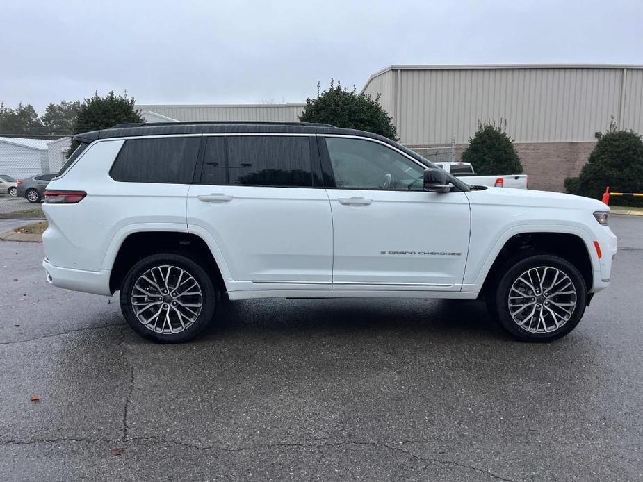 new 2024 Jeep Grand Cherokee L car, priced at $69,250