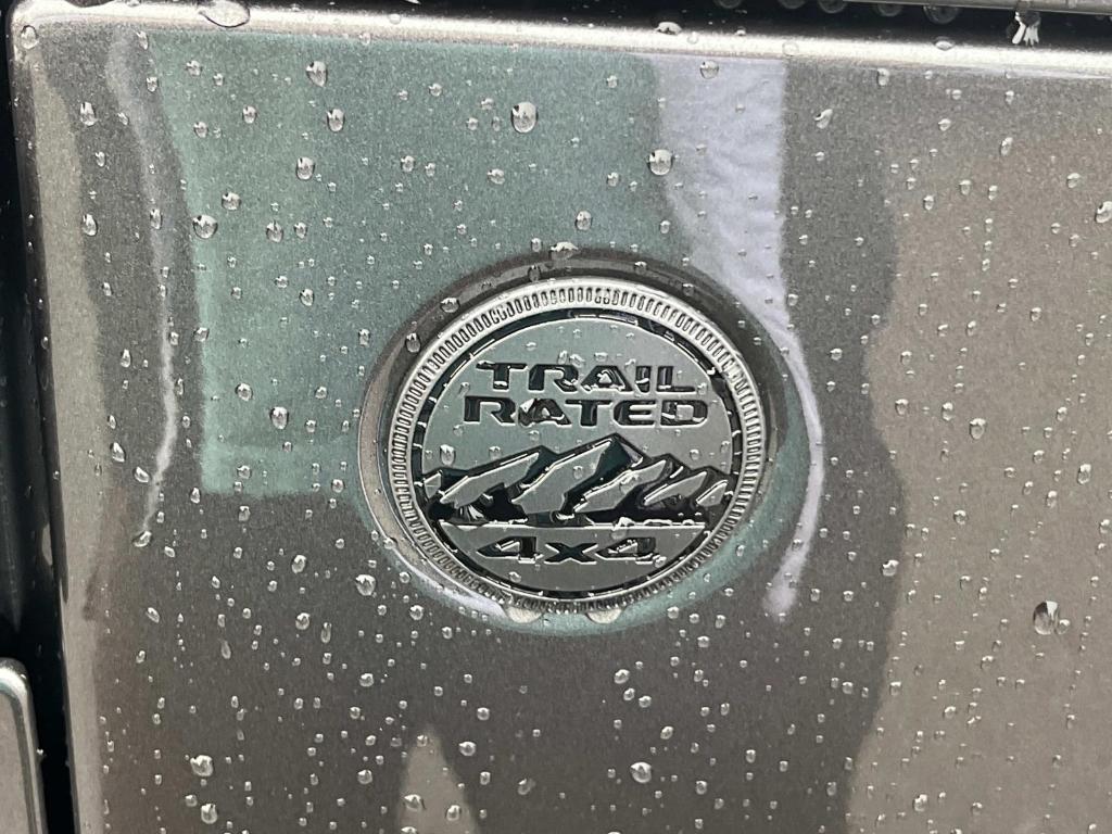 new 2025 Jeep Gladiator car, priced at $45,288