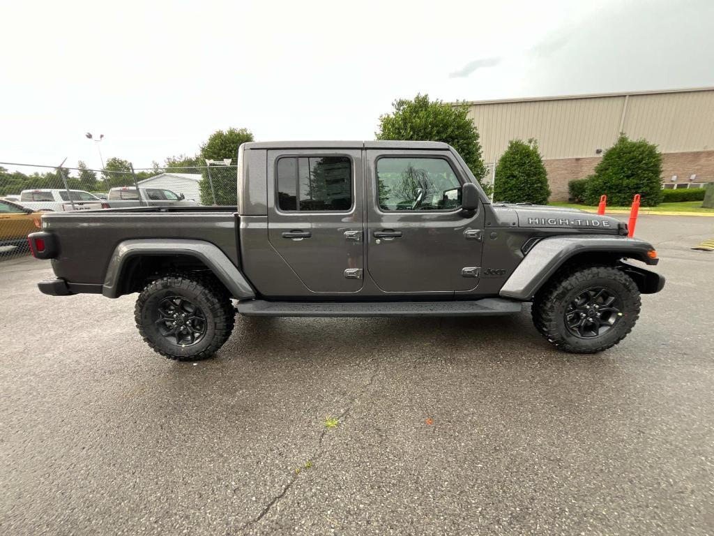 new 2025 Jeep Gladiator car, priced at $45,288