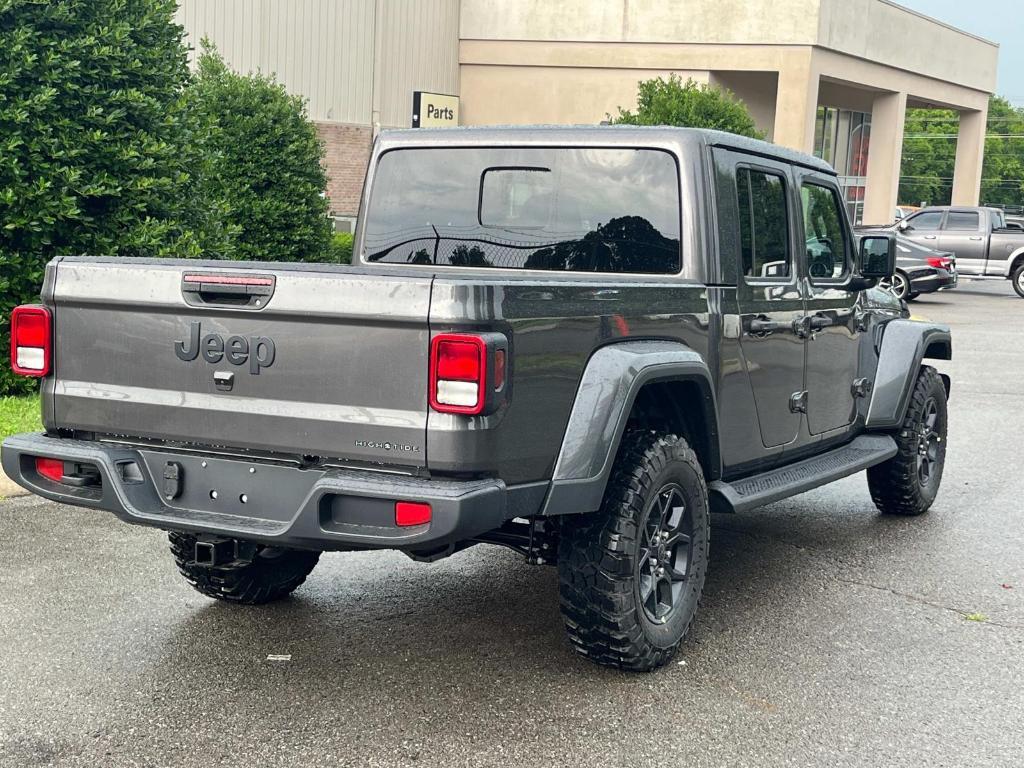 new 2025 Jeep Gladiator car, priced at $45,288