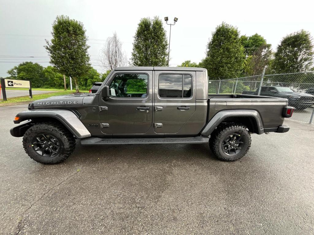 new 2025 Jeep Gladiator car, priced at $45,288