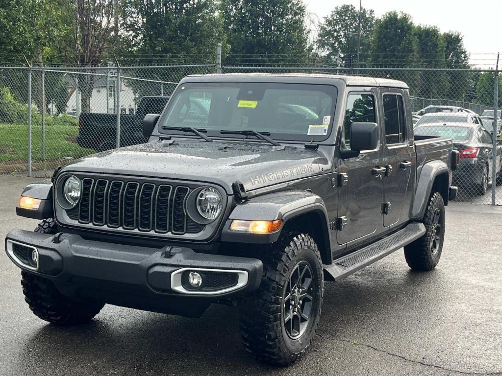 new 2025 Jeep Gladiator car, priced at $45,288