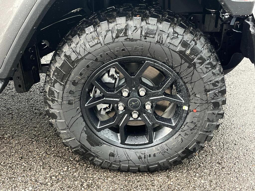 new 2025 Jeep Gladiator car, priced at $45,288
