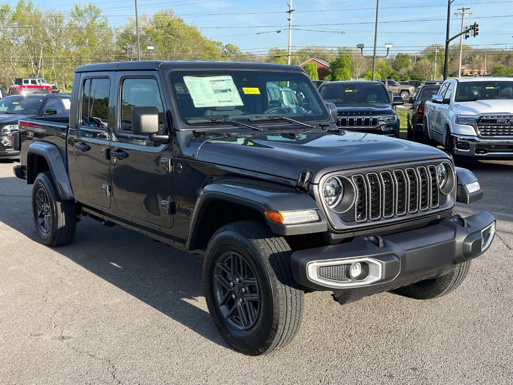 new 2025 Jeep Gladiator car, priced at $43,892