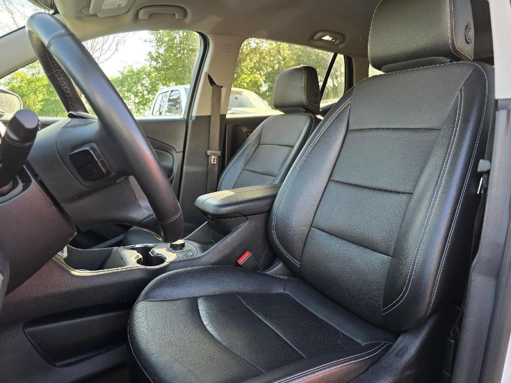 used 2023 GMC Terrain car, priced at $22,985
