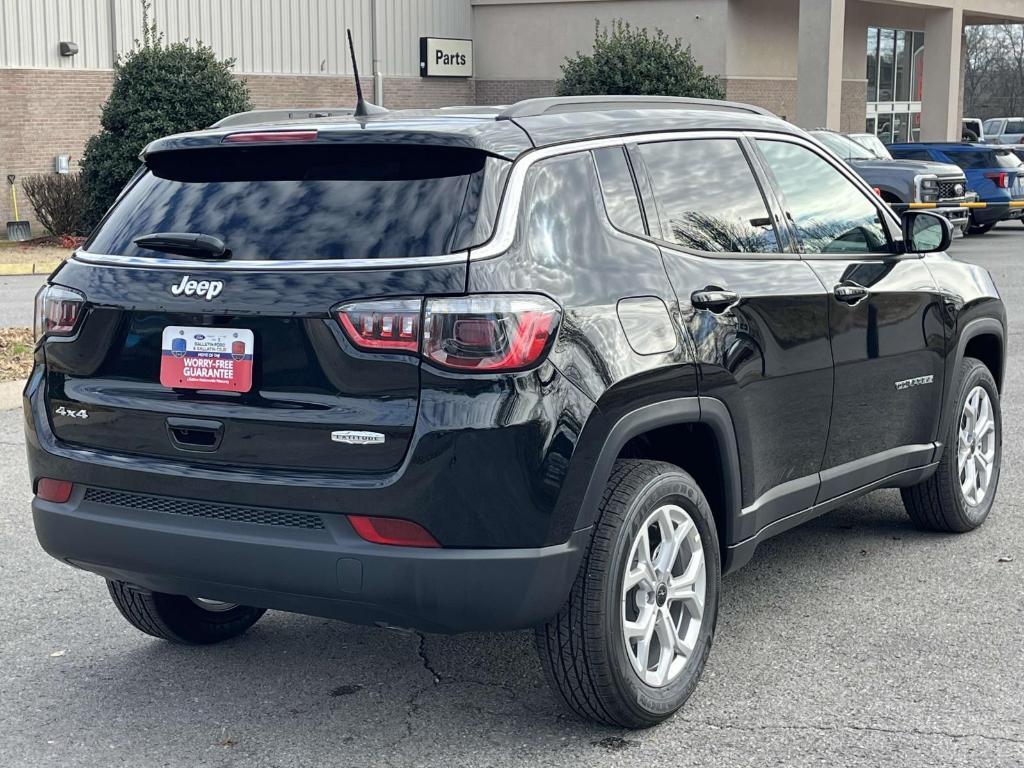 new 2025 Jeep Compass car, priced at $25,000