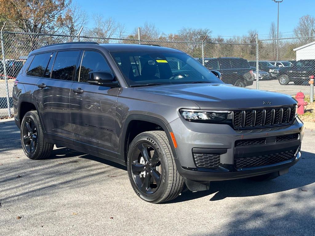 new 2025 Jeep Grand Cherokee L car, priced at $49,675