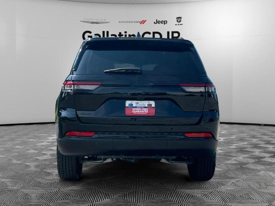 new 2024 Jeep Grand Cherokee car, priced at $41,500