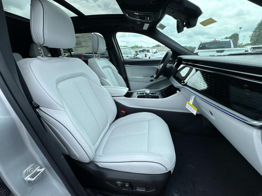 new 2025 Jeep Wagoneer S car, priced at $55,614