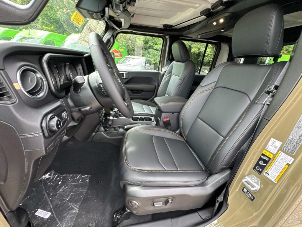 new 2025 Jeep Gladiator car, priced at $45,459