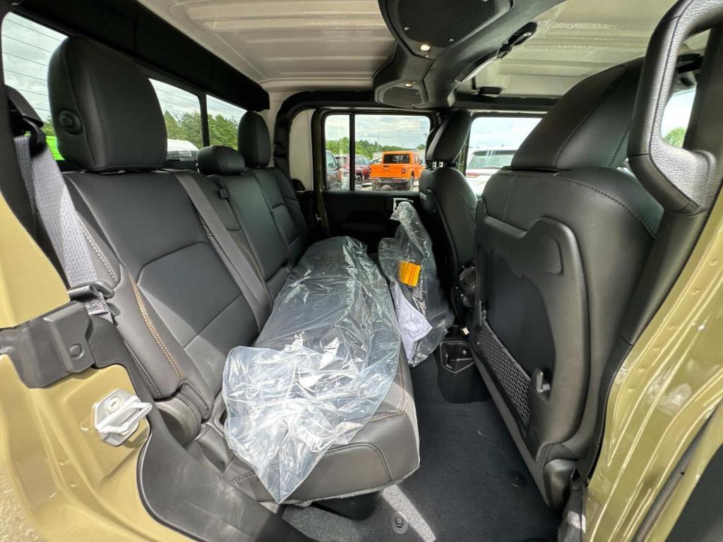 new 2025 Jeep Gladiator car, priced at $45,459