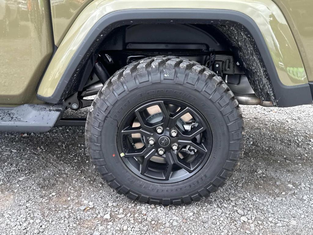 new 2025 Jeep Gladiator car, priced at $45,459