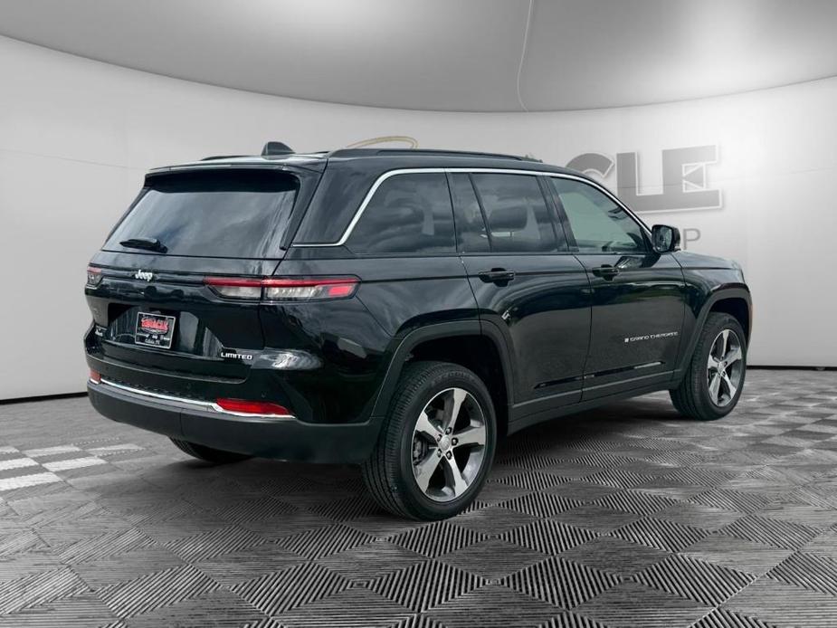 new 2024 Jeep Grand Cherokee car, priced at $49,500