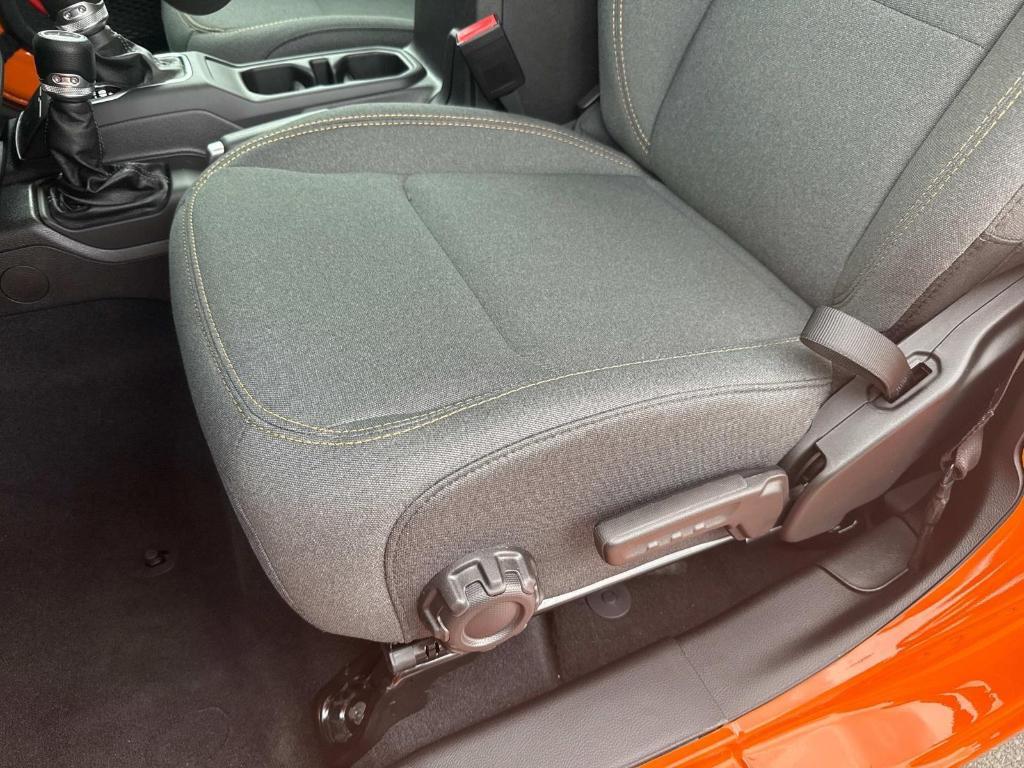 new 2025 Jeep Wrangler car, priced at $48,662