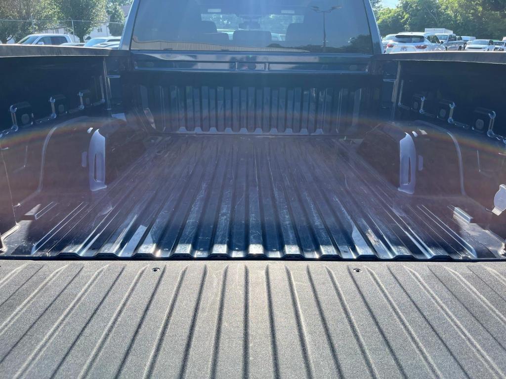 used 2022 Chevrolet Silverado 1500 car, priced at $32,400