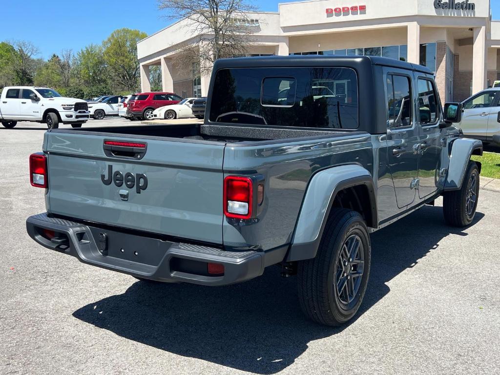 new 2025 Jeep Gladiator car, priced at $45,392