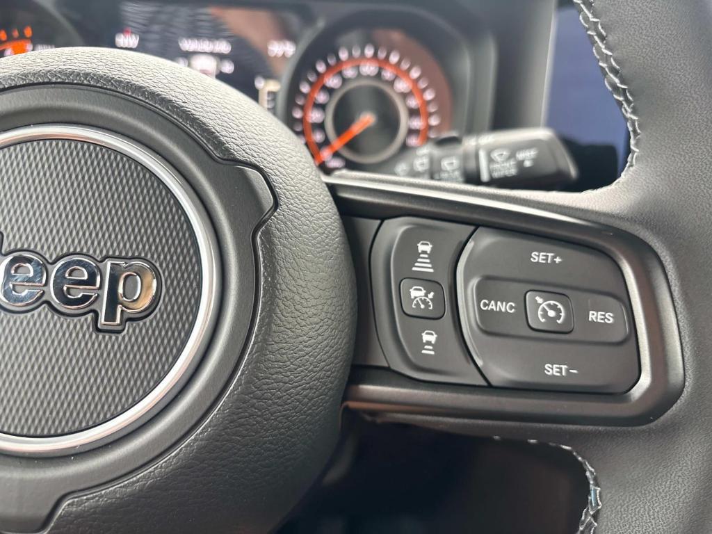 new 2025 Jeep Wrangler car, priced at $48,615