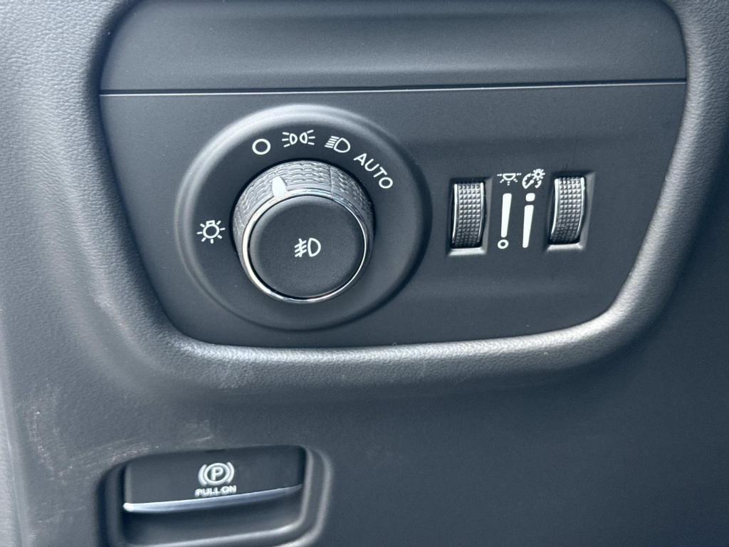 new 2025 Jeep Grand Cherokee L car, priced at $72,830