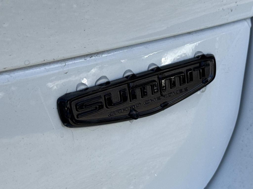 new 2025 Jeep Grand Cherokee L car, priced at $72,830