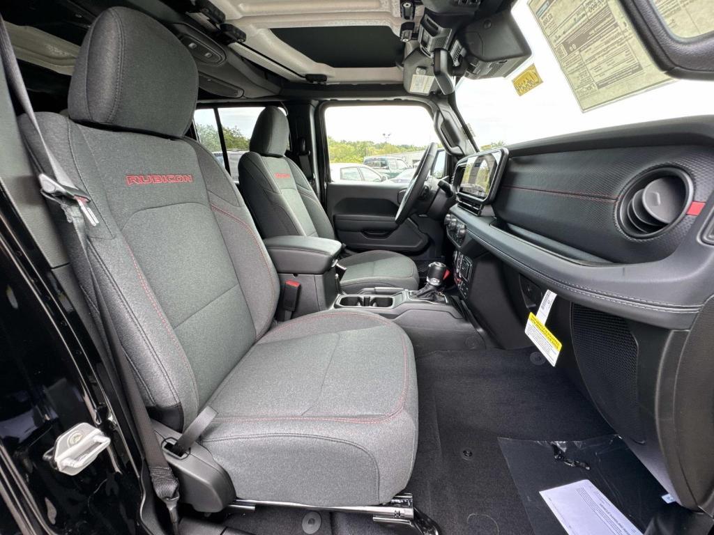 new 2025 Jeep Wrangler car, priced at $60,519