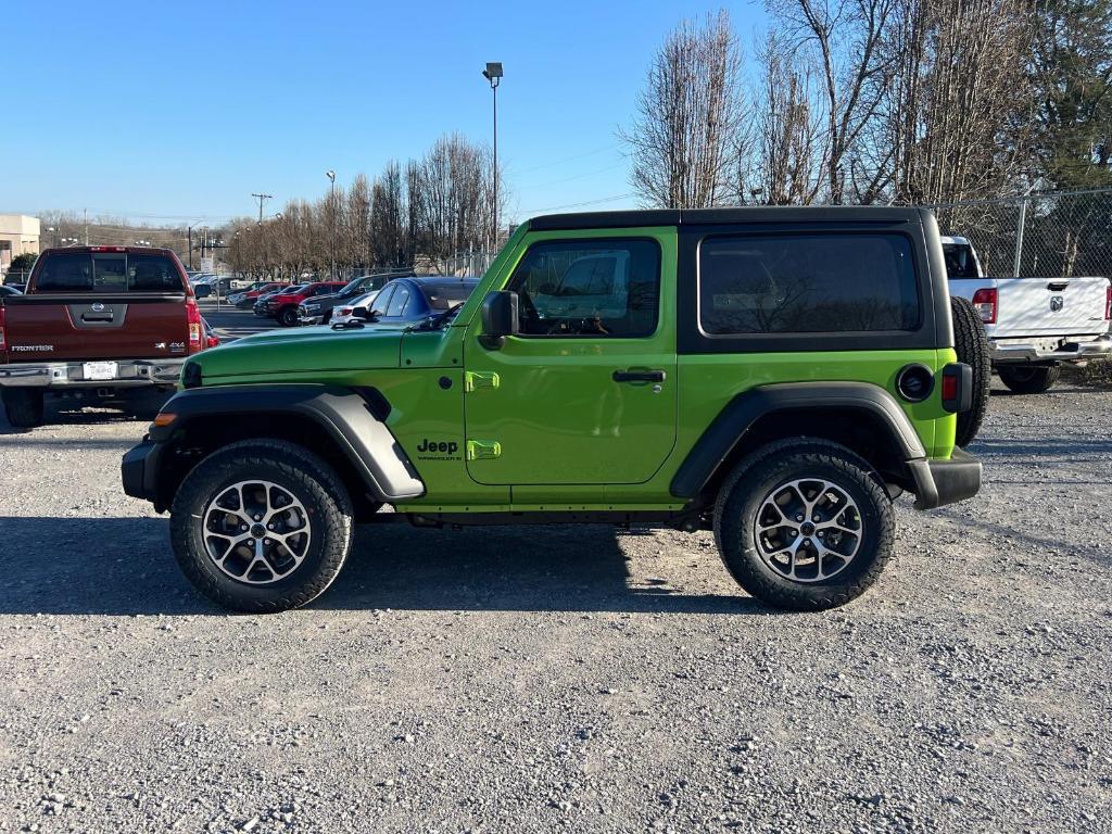 new 2025 Jeep Wrangler car, priced at $40,525