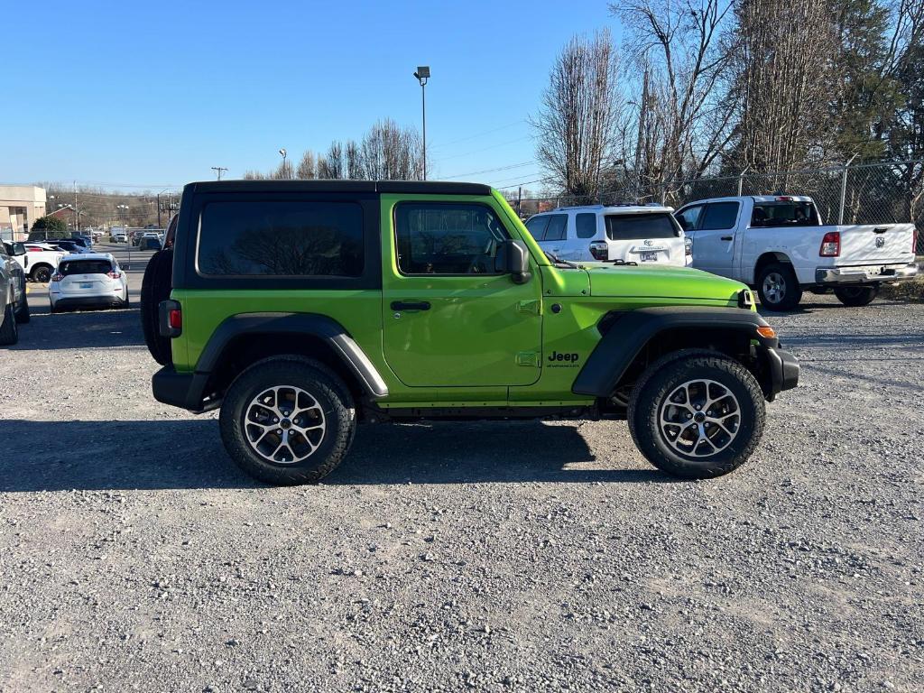 new 2025 Jeep Wrangler car, priced at $40,525
