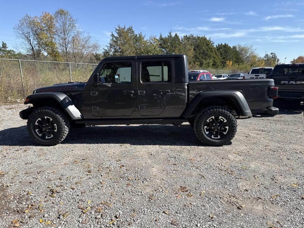 new 2026 Jeep Gladiator car, priced at $60,603