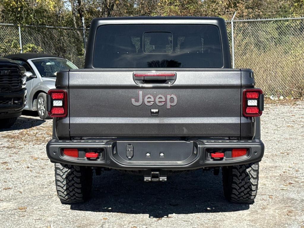 new 2026 Jeep Gladiator car, priced at $60,603