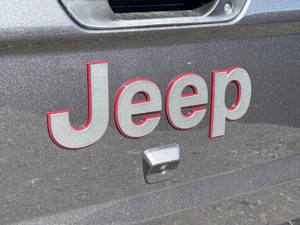 new 2026 Jeep Gladiator car, priced at $60,603