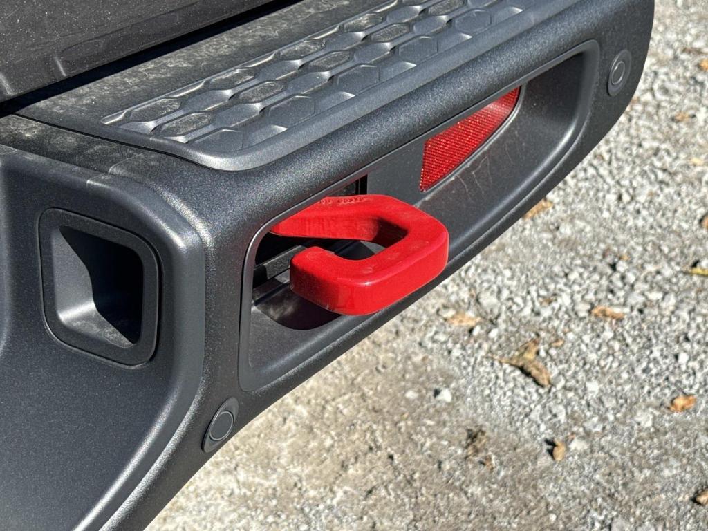 new 2026 Jeep Gladiator car, priced at $60,603