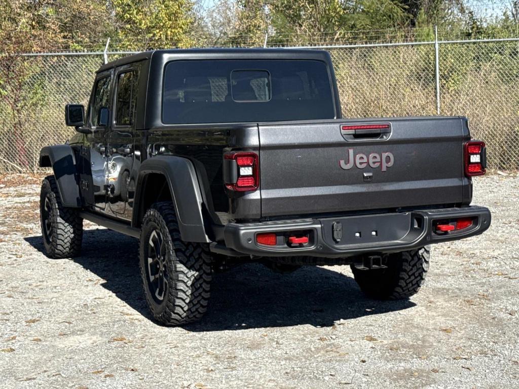 new 2026 Jeep Gladiator car, priced at $60,603