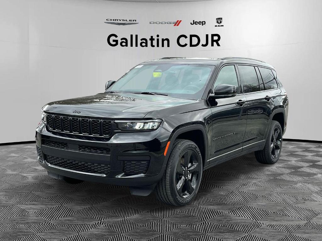 new 2025 Jeep Grand Cherokee L car, priced at $41,899
