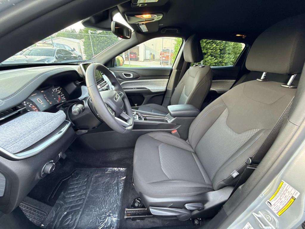 new 2025 Jeep Compass car, priced at $28,782