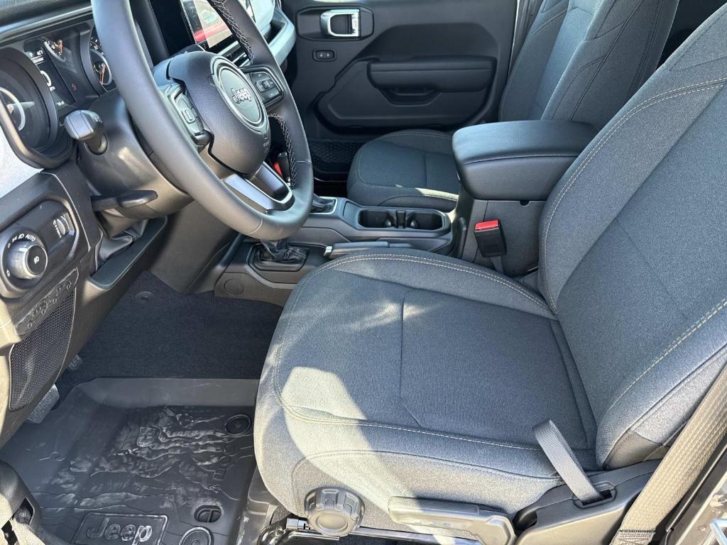 new 2026 Jeep Wrangler car, priced at $53,789