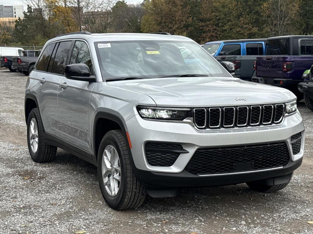 new 2025 Jeep Grand Cherokee car