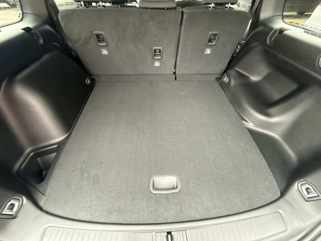 new 2025 Jeep Grand Cherokee car