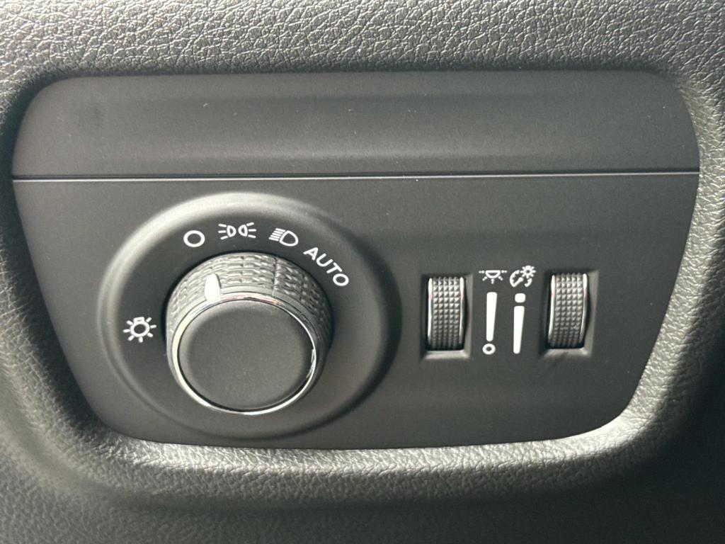 new 2025 Jeep Grand Cherokee car