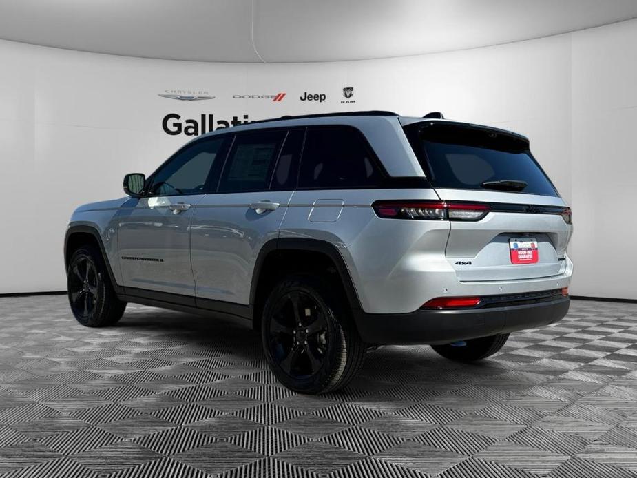 new 2025 Jeep Grand Cherokee car, priced at $55,460