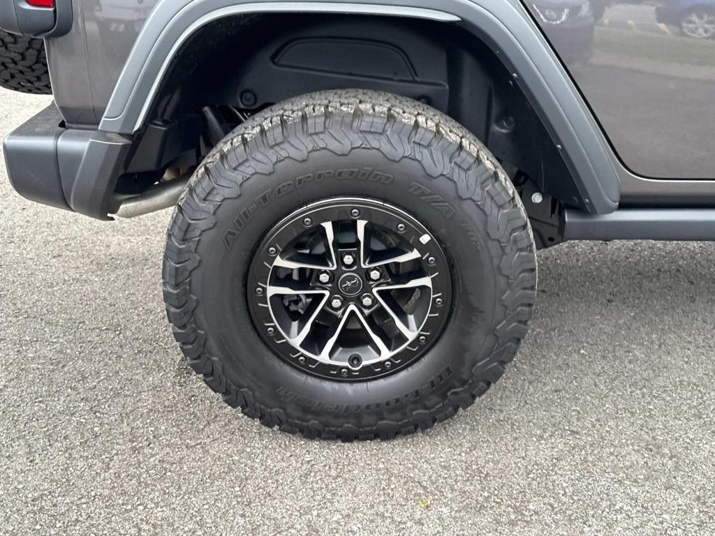 new 2025 Jeep Wrangler car, priced at $59,870