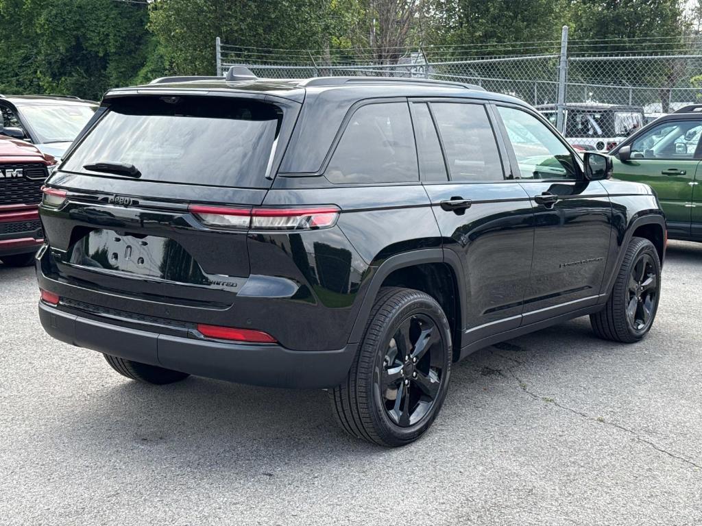new 2025 Jeep Grand Cherokee car, priced at $48,431