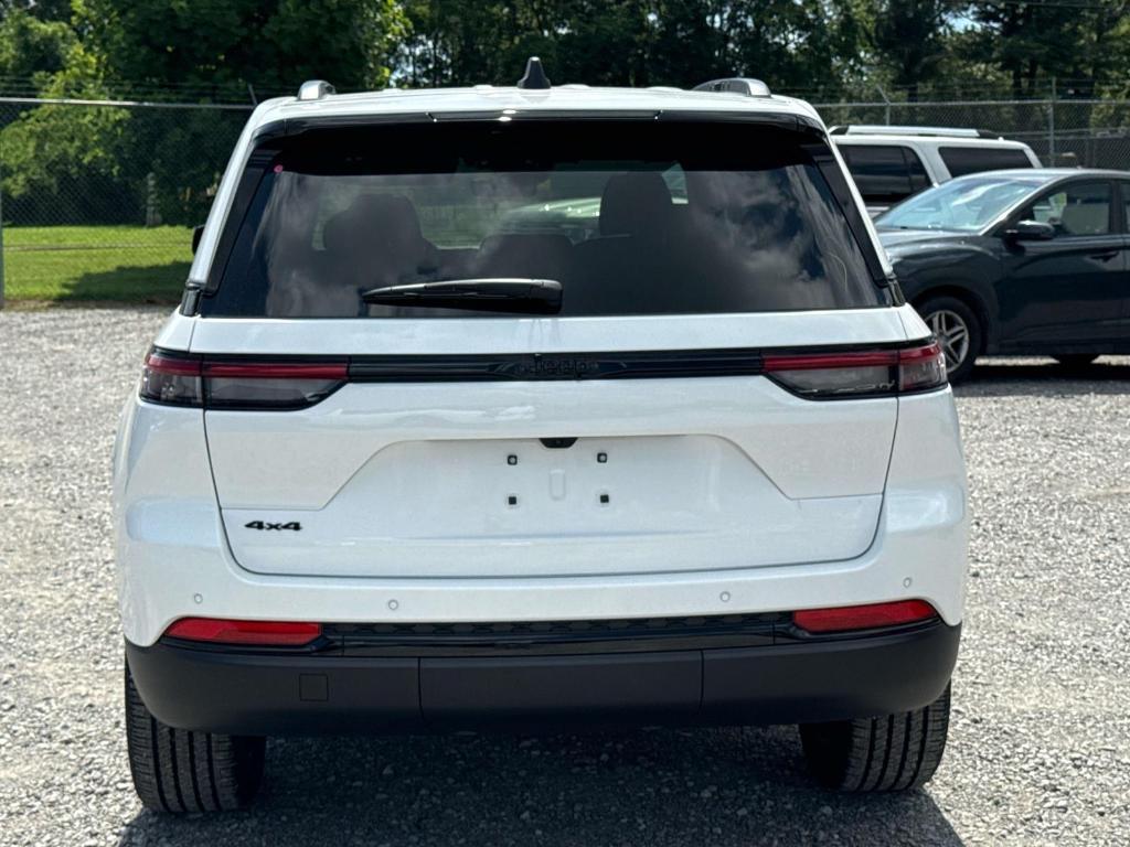 new 2025 Jeep Grand Cherokee car, priced at $48,775