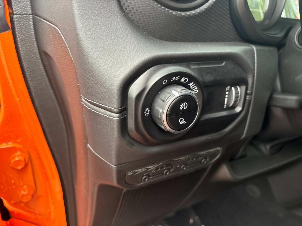 new 2025 Jeep Gladiator car, priced at $56,776