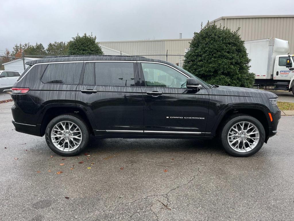 new 2025 Jeep Grand Cherokee L car, priced at $70,320