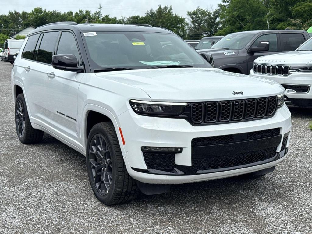new 2025 Jeep Grand Cherokee L car, priced at $61,689
