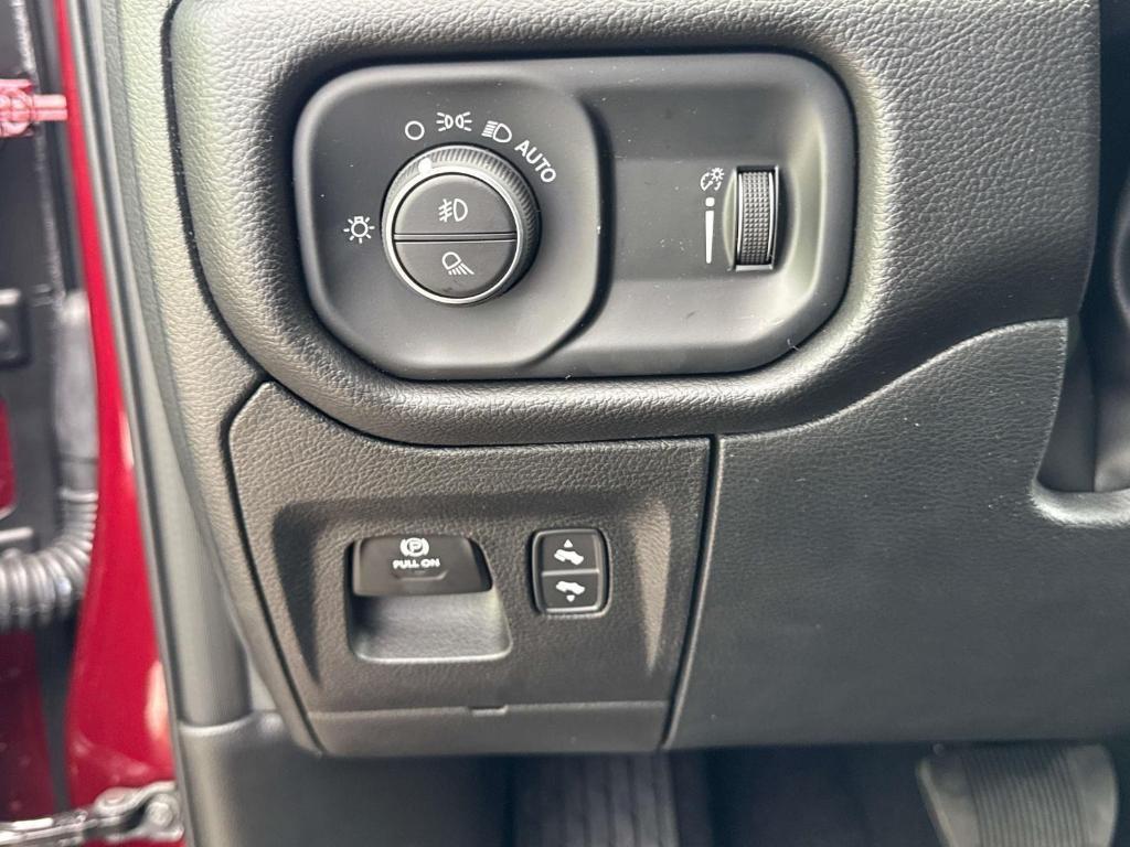 new 2025 Ram 1500 car, priced at $45,527