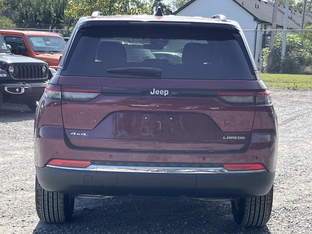 new 2025 Jeep Grand Cherokee car, priced at $39,828